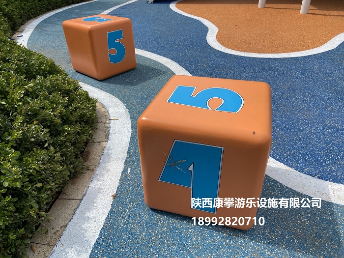 兒童游樂設備