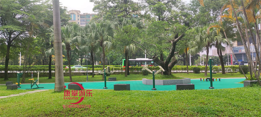 公園健身器材