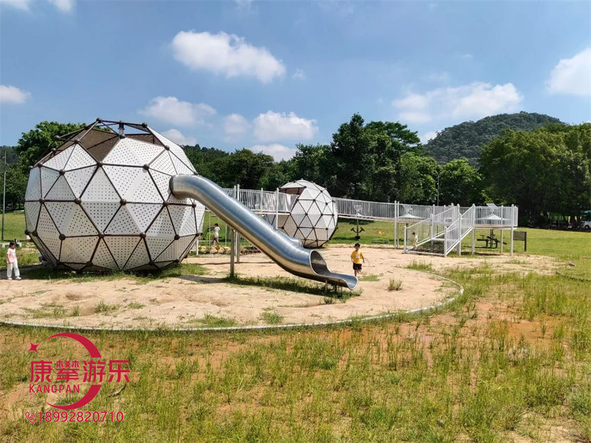 非標(biāo)定制游樂設(shè)施