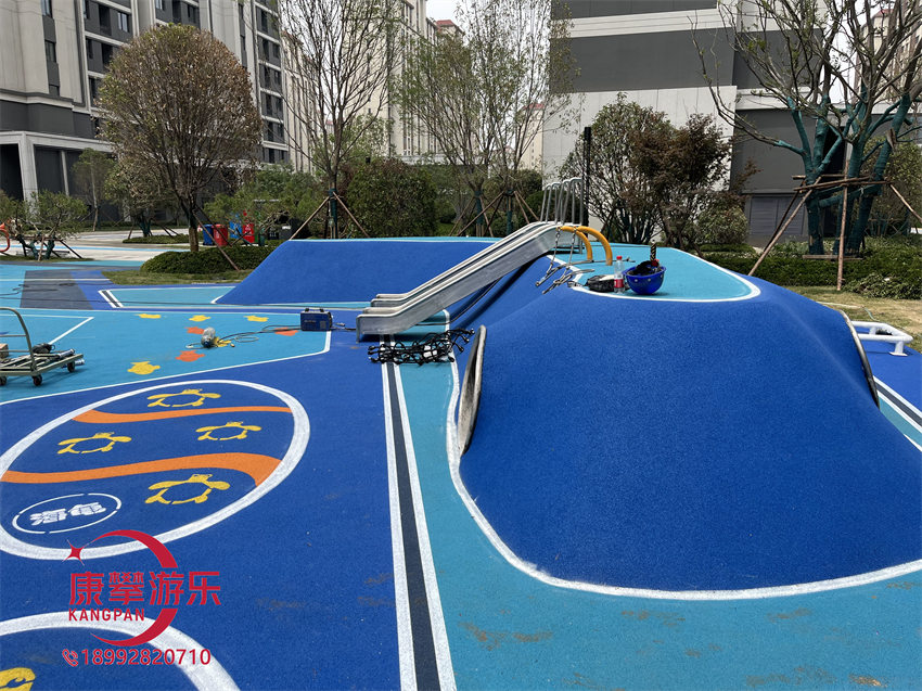 公園小區(qū)EPDM地面施工