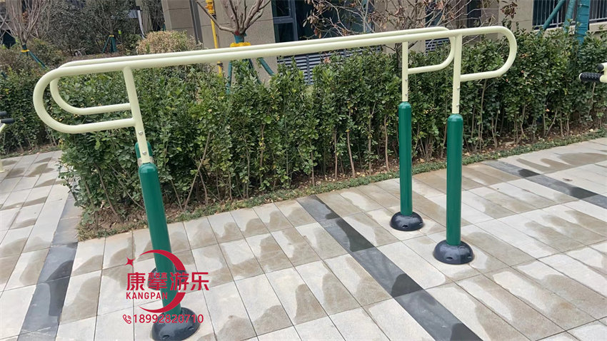 戶外健身器材